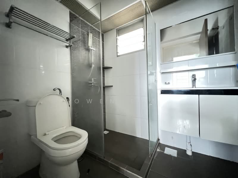 362C Sembawang Crescent, 362C Sembawang Crescent, 3 Bedrooms, 1,001 sqft, HDB Flat For Sale, by Owen Tan, 500122862 - Bathroom - PropertyGuru.com.sg