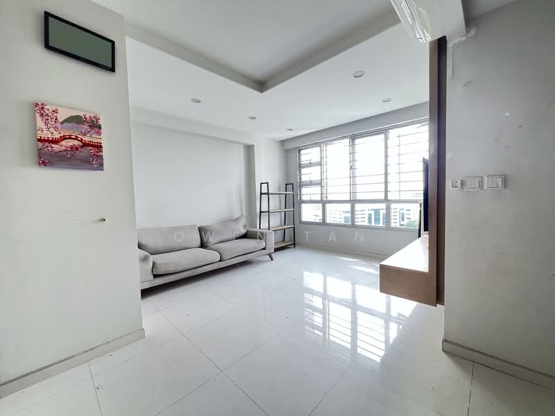 362C Sembawang Crescent, 362C Sembawang Crescent, 3 Bedrooms, 1,001 sqft, HDB Flat For Sale, by Owen Tan, 500122862 - Living Room - PropertyGuru.com.sg