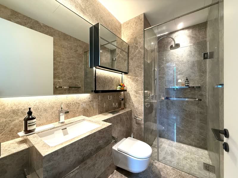 Martin Modern, 10 Martin Place, 2 Bedrooms, 764 sqft, Apartment For Sale, by Sergius Seah Weiming, 500122878 - Master Bathroom - PropertyGuru.com.sg