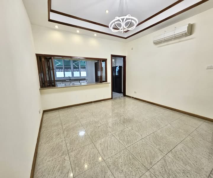 Princess of Wales Road, , 5 Bedrooms, 5,000 sqft, Semi-Detached House For Rent, by JIMMY, 500122889 - Dining room - PropertyGuru.com.sg