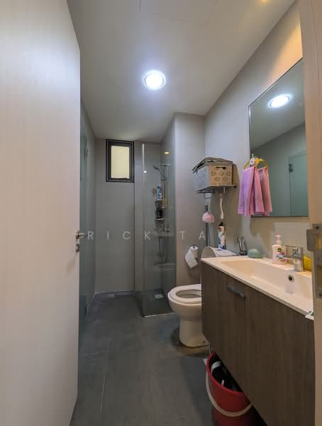 The Amore, 55 Edgedale Plains, 4 Bedrooms, 1,227 sqft, Executive Condominium For Sale, by Rick Tan, 500122895 - Bathroom - PropertyGuru.com.sg