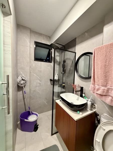 522 Serangoon North Avenue 4, 522 Serangoon North Avenue 4, 3 Bedrooms, 1,109 sqft, HDB Flat For Sale, by Jordan Liew, 500122901 - Bathroom - PropertyGuru.com.sg