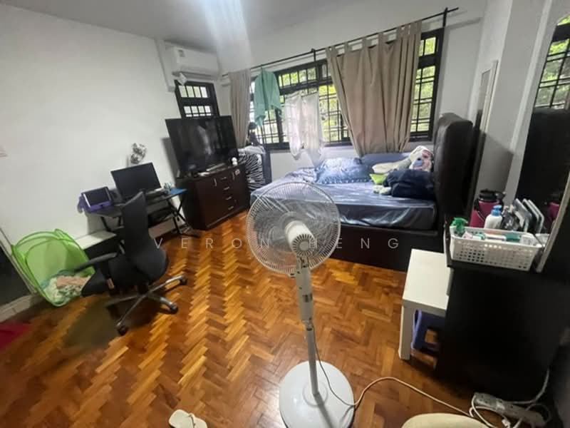 687D Choa Chu Kang Drive, 687D Choa Chu Kang Drive, 3 Bedrooms, 1,184 sqft, HDB Flat For Sale, by Veron Heng, 500122913 - Bedroom - PropertyGuru.com.sg