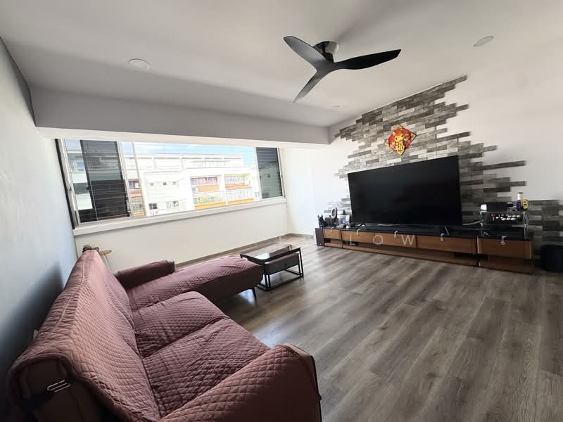 611 Yishun Street 61, 611 Yishun Street 61, 4 Bedrooms, 1,572 sqft, HDB Flat For Sale, by Jennifer Low, 500122917 - Living Room - PropertyGuru.com.sg