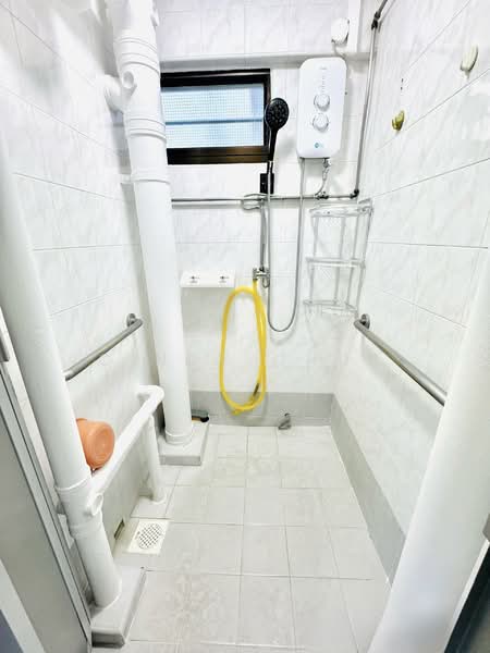15 Upper Boon Keng Road, 15 Upper Boon Keng Road, Room Rental, 80 sqft, HDB Flat For Rent, by Cindy Chua, 500122920 - Bathroom - PropertyGuru.com.sg