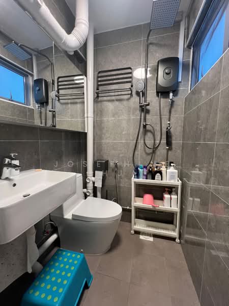 54 Pipit Road, 54 Pipit Road, 3 Bedrooms, 1,012 sqft, HDB Flat For Rent, by Josephine Chua, 500122940 - Bathroom - PropertyGuru.com.sg