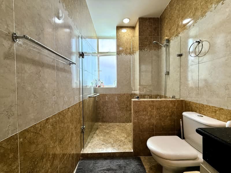 Chuan Drive, , 5 Bedrooms, 4,000 sqft, Semi-Detached House For Sale, by Darrell Chan, 500122941 - Bathroom - PropertyGuru.com.sg