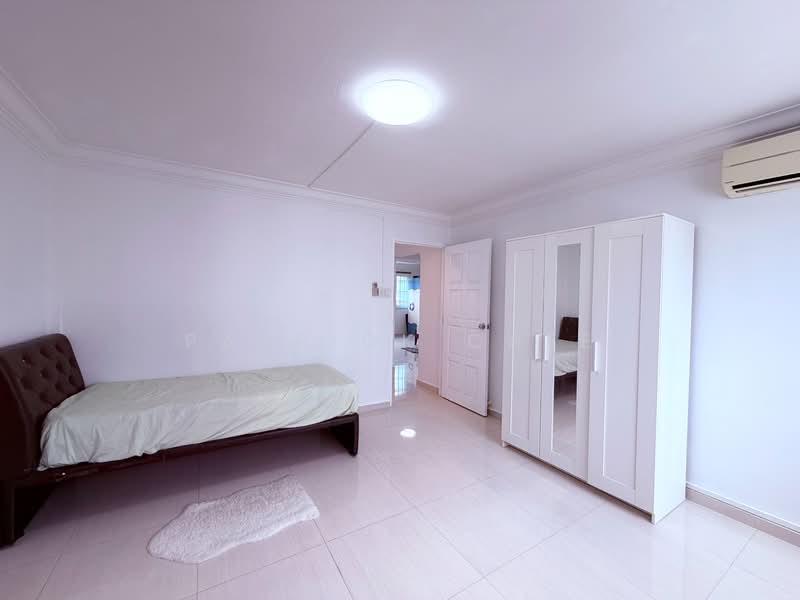 432 Tampines Street 41, 432 Tampines Street 41, 3 Bedrooms, 1,313 sqft, HDB Flat For Sale, by Patrick Chee, 500122948 - Bedroom - PropertyGuru.com.sg