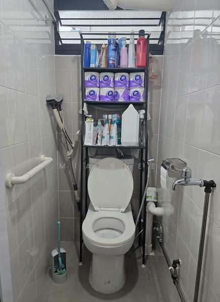 503 Bedok North Street 3, 503 Bedok North Street 3, 2 Bedrooms, 635 sqft, HDB Flat For Sale, by Mia Shee, 500122953 - Bathroom - PropertyGuru.com.sg