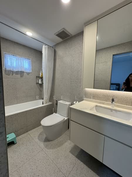 Ming Teck Park, Sixth Avenue, 3 Bedrooms, 2,500 sqft, Terraced House For Sale, by Rose Lai, 500122959 - Bathroom - PropertyGuru.com.sg