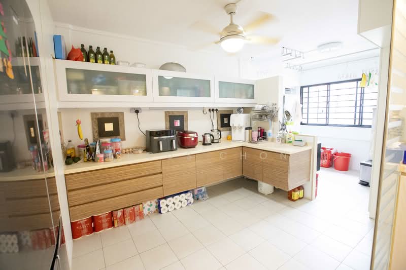 666 Yishun Avenue 4, 666 Yishun Avenue 4, 6 Bedrooms, 1,916 sqft, HDB Flat For Sale, by Marcus Chong, 500122966 - Dry Kitchen - PropertyGuru.com.sg