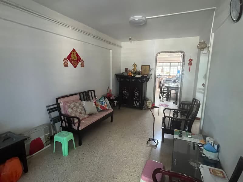 560 Ang Mo Kio Avenue 10, 560 Ang Mo Kio Avenue 10, Room Rental, 150 sqft, HDB Flat For Rent, by Albert Wong, 500122969 - Living Room - PropertyGuru.com.sg