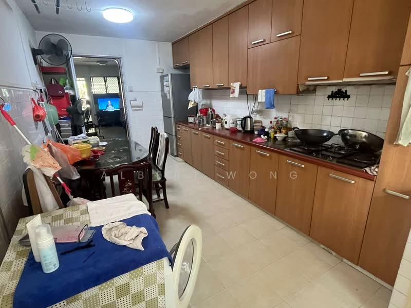 560 Ang Mo Kio Avenue 10, 560 Ang Mo Kio Avenue 10, Room Rental, 150 sqft, HDB Flat For Rent, by Albert Wong, 500122969 - Kitchen - PropertyGuru.com.sg