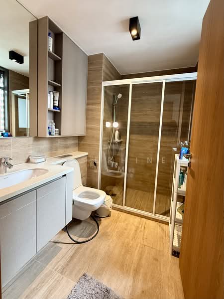Rivercove Residences EC, 20 Anchorvale Ln, 3 Bedrooms, 1,076 sqft, Condominium For Sale, by Josephine Lim, 500122971 - Bathroom - PropertyGuru.com.sg