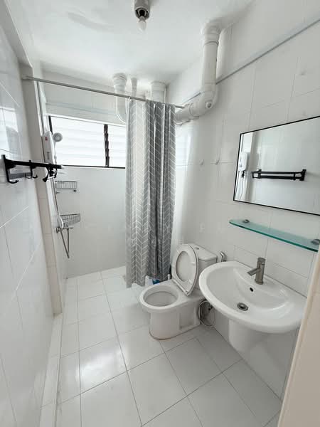 Cheap Bedroom @ Siglap MRT, , Room Rental, 90 sqft, Apartment For Rent, by Cindy Fu 付小姐, 500122979 - Bathroom - PropertyGuru.com.sg