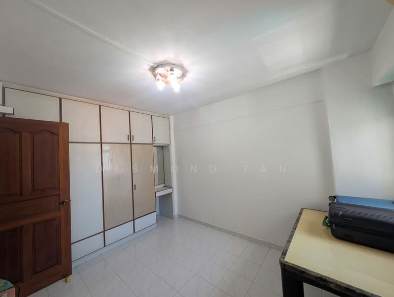 536 Upper Cross Street, 536 Upper Cross Street, 2 Bedrooms, 731 sqft, HDB Flat For Sale, by Desmond Tan, 500122989 - Bedroom - PropertyGuru.com.sg