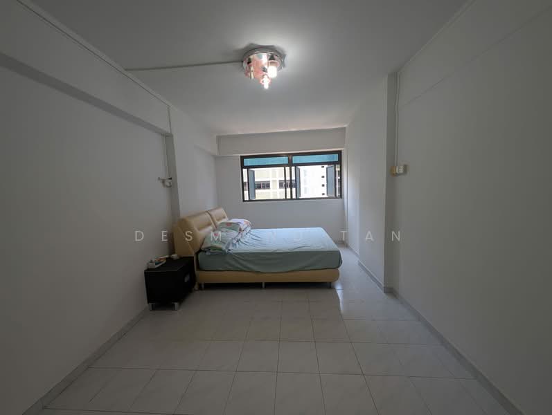 536 Upper Cross Street, 536 Upper Cross Street, 2 Bedrooms, 731 sqft, HDB Flat For Sale, by Desmond Tan, 500122989 - Bedroom - PropertyGuru.com.sg