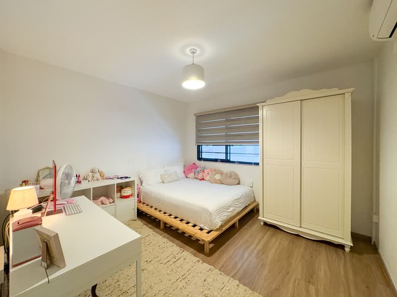 111 Pasir Ris Street 11, 111 Pasir Ris Street 11, 4 Bedrooms, 1,572 sqft, HDB Flat For Sale, by THE SHAFIQ AFFANDI, 500123001 - Bedroom - PropertyGuru.com.sg