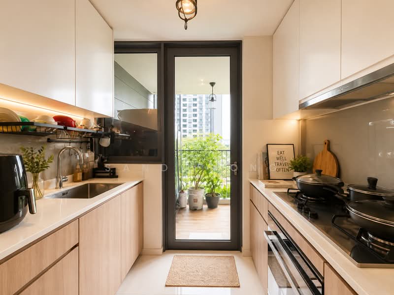 Riverbank at Fernvale, Sengkang West Way/Fernvale, 3 Bedrooms, 1,012 sqft, Condominium For Sale, by Sandy Yong, 500123003 - Kitchen - PropertyGuru.com.sg