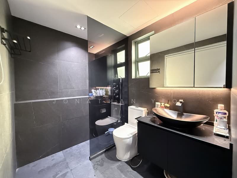 Merawoods, , 2 Bedrooms, 1,001 sqft, Condominium For Sale, by Jonathan Yeo, 500123014 - Bathroom - PropertyGuru.com.sg