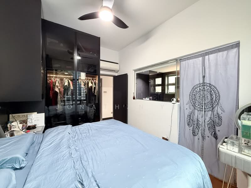 Merawoods, , 2 Bedrooms, 1,001 sqft, Condominium For Sale, by Jonathan Yeo, 500123014 - Bedroom - PropertyGuru.com.sg