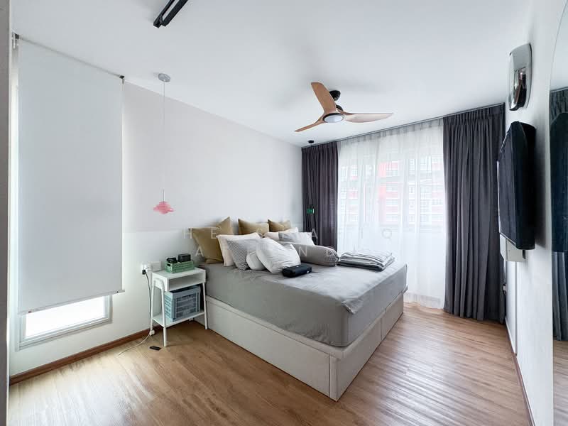 439B Bukit Batok West Avenue 8, 439B Bukit Batok West Avenue 8, 3 Bedrooms, 1,216 sqft, HDB Flat For Sale, by THE SHAFIQ AFFANDI, 500123015 - Master Bedroom - PropertyGuru.com.sg