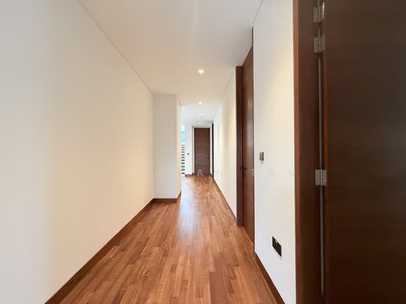 21 Mount Rosie, , 8 Bedrooms, 16,031 sqft, Detached House For Sale, by Donavan Tan, 500123019 - Corridor - PropertyGuru.com.sg