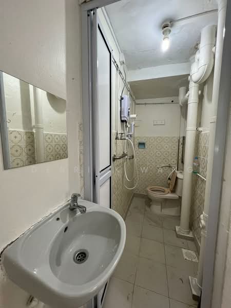 107 Jalan Bukit Merah, , 1,195 sqft, Shop / Shophouse For Sale, by Derrick Wang, 500123025 - CommercialGuru.com.sg