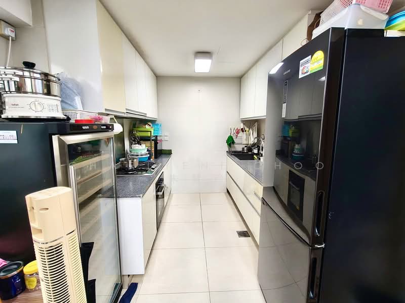 Avant Parc, Wak Hassan Place, 6 Bedrooms, 5,576 sqft, Terraced House For Sale, by Charlyene Choo 朱慧玲, 500123030 - Kitchen - PropertyGuru.com.sg