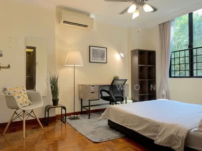 For Rent - Huge Room @ Stevens MRT Station | Condo Facilities | Central Location