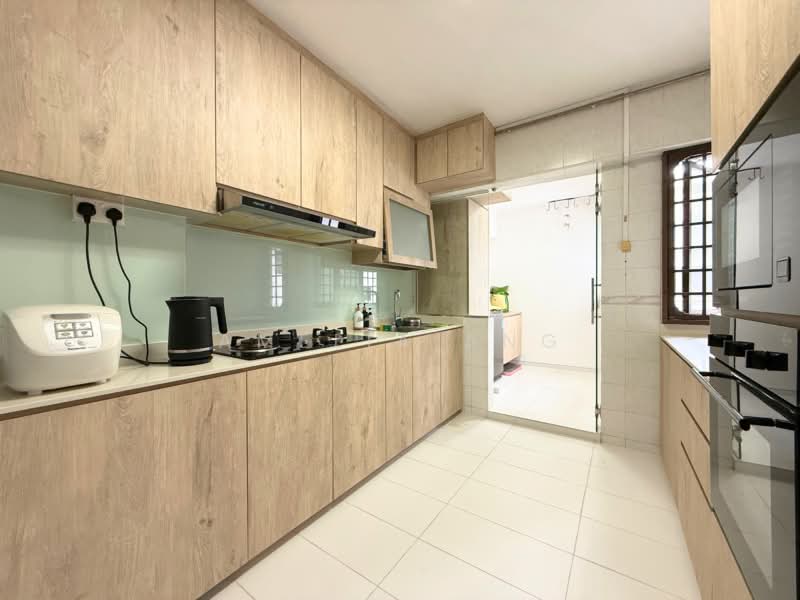 669 Choa Chu Kang Crescent, 669 Choa Chu Kang Crescent, 3 Bedrooms, 1,109 sqft, HDB Flat For Sale, by Amelia Ang, 500123057 - Kitchen - PropertyGuru.com.sg