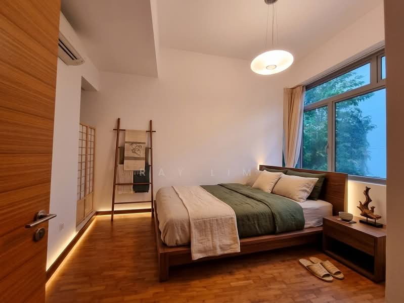 Woodhaven, 71 Woodgrove Avenue, 4 Bedrooms, 3,357 sqft, Condominium For Sale, by Ray Lim, 500123059 - Bedroom - PropertyGuru.com.sg