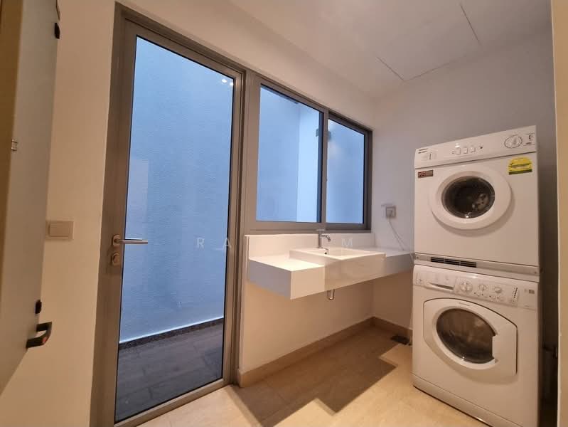 Woodhaven, 71 Woodgrove Avenue, 4 Bedrooms, 3,357 sqft, Condominium For Sale, by Ray Lim, 500123059 - Interior - PropertyGuru.com.sg