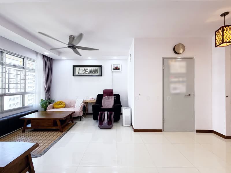 691D Woodlands Drive 73, 691D Woodlands Drive 73, 3 Bedrooms, 1,001 sqft, HDB Flat For Sale, by Nazri Baobed, 500123061 - Living Room - PropertyGuru.com.sg