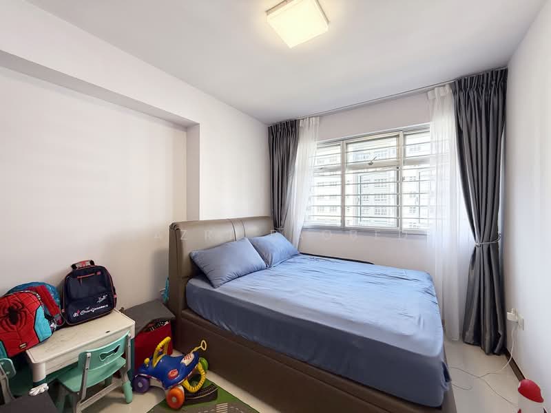 691D Woodlands Drive 73, 691D Woodlands Drive 73, 3 Bedrooms, 1,001 sqft, HDB Flat For Sale, by Nazri Baobed, 500123061 - Bedroom - PropertyGuru.com.sg