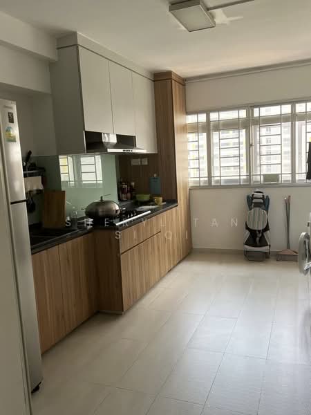 569 Pasir Ris Street 51, 569 Pasir Ris Street 51, Room Rental, 150 sqft, HDB Flat For Rent, by Sheryl Tan Si Qi, 500123088 - Kitchen - PropertyGuru.com.sg