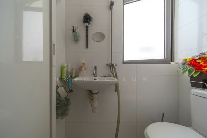 Sky Habitat, 7 Bishan Street 15, 3 Bedrooms, 1,733 sqft, Condominium For Sale, by Norman Koh, 500123098 - Bathroom - PropertyGuru.com.sg