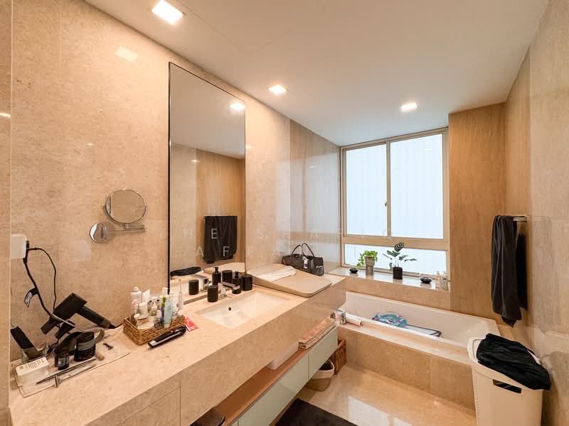 Scotts Highpark, 43 Scotts Road, 3 Bedrooms, 1,744 sqft, Condominium For Sale, by THE SHAFIQ AFFANDI, 500123100 - Ensuite Bathroom - PropertyGuru.com.sg