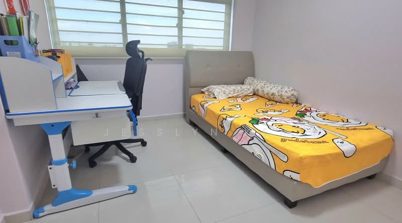 48 Strathmore Avenue, 48 Strathmore Avenue, 3 Bedrooms, 1,184 sqft, HDB Flat For Sale, by Jesslyn Ker, 500123104 - Bedroom - PropertyGuru.com.sg