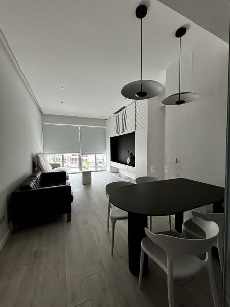 The Metropolitan Condominium, 8 Alexandra View, 2 Bedrooms, 1,033 sqft, Condominium For Sale, by Jeron Lee, 500123108 - Living / Dining - PropertyGuru.com.sg