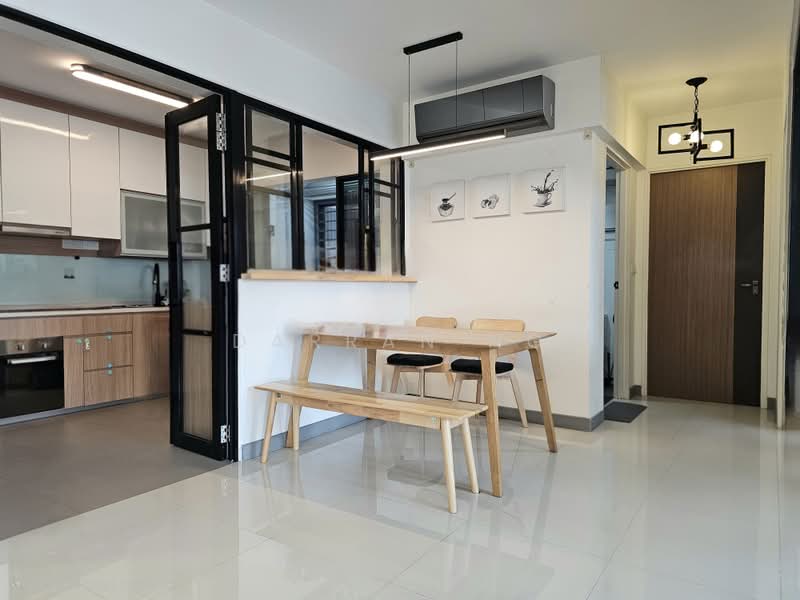 315B Punggol Way, 315B Punggol Way, 3 Bedrooms, 1,001 sqft, HDB Flat For Sale, by Darran Ng, 500123109 - Dining area - PropertyGuru.com.sg