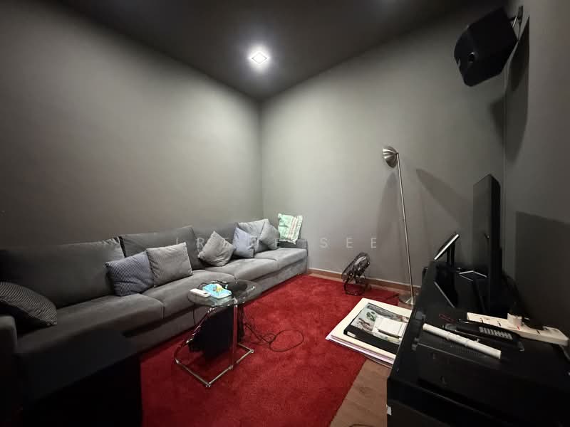 Bunga Rampai Park, Jalan Bunga Rampai, 9 Bedrooms, 5,000 sqft, Corner Terrace For Rent, by Irene See, 500123112 - Living Room - PropertyGuru.com.sg