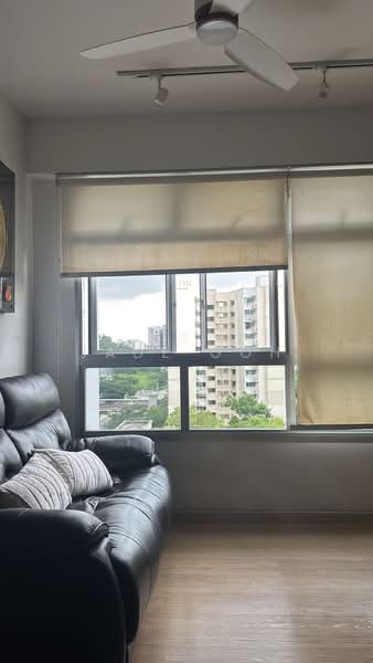 441A Bukit Batok West Avenue 8, 441A Bukit Batok West Avenue 8, Room Rental, 180 sqft, HDB Flat For Rent, by Jade Goh, 500123114 - Living Room - PropertyGuru.com.sg