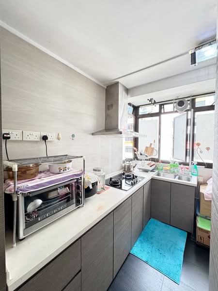 52 Circuit Road, 52 Circuit Road, 2 Bedrooms, 603 sqft, HDB Flat For Sale, by Vincent Koh, 500123121 - Kitchen - PropertyGuru.com.sg