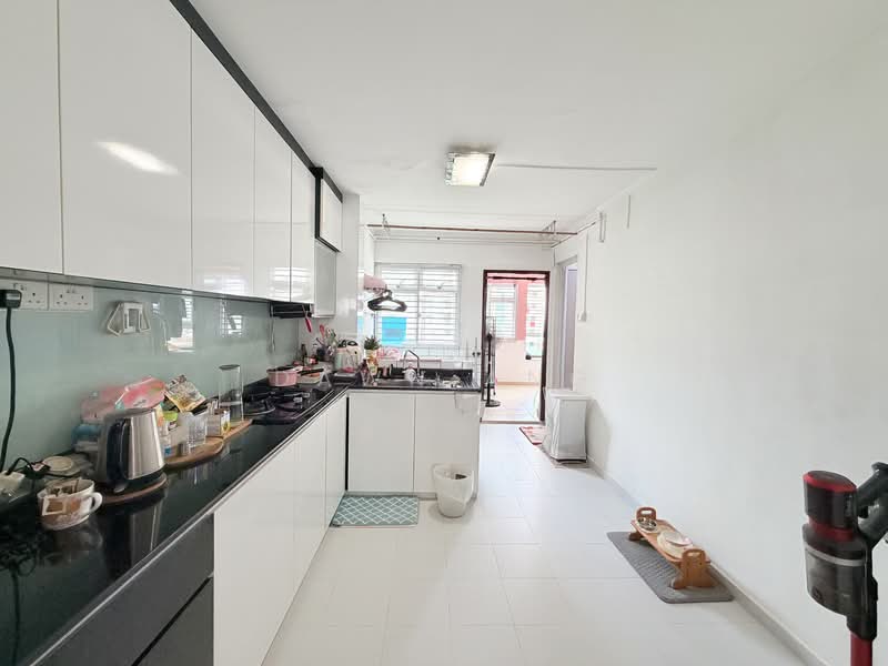 457 Ang Mo Kio Avenue 10, 457 Ang Mo Kio Avenue 10, 2 Bedrooms, 807 sqft, HDB Flat For Sale, by Dawn Ang, 500123122 - Kitchen - PropertyGuru.com.sg