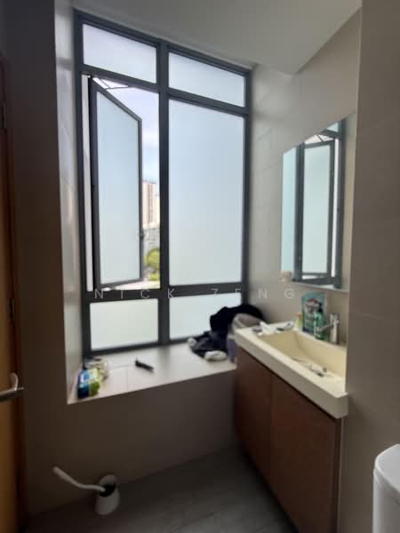 Carabelle, 59 West Coast Way, 3 Bedrooms, 947 sqft, Condominium For Sale, by Nick Zeng, 500123127 - Bathroom - PropertyGuru.com.sg
