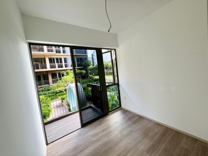 The Watergardens at Canberra, 37 Canberra Drive, 4 Bedrooms, 1,302 sqft, Condominium For Sale, by Yvette Huang 黄俐银, 500123135 - Balcony - PropertyGuru.com.sg