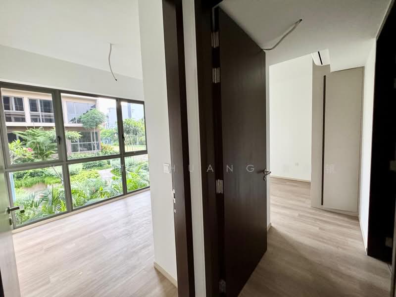 The Watergardens at Canberra, 37 Canberra Drive, 4 Bedrooms, 1,302 sqft, Condominium For Sale, by Yvette Huang 黄俐银, 500123135 - Interior - PropertyGuru.com.sg