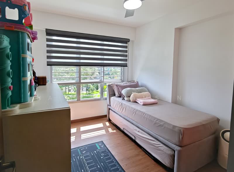 876A Tampines Avenue 8, 876A Tampines Avenue 8, 3 Bedrooms, 1,216 sqft, HDB Flat For Sale, by Nadiyah Kamsani, 500123136 - Bedroom - PropertyGuru.com.sg