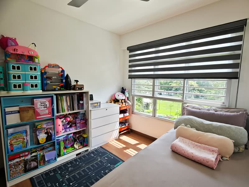 876A Tampines Avenue 8, 876A Tampines Avenue 8, 3 Bedrooms, 1,216 sqft, HDB Flat For Sale, by Nadiyah Kamsani, 500123136 - Bedroom - PropertyGuru.com.sg